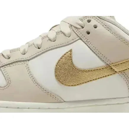 Nike Dunk Low Metallic Gold (W)