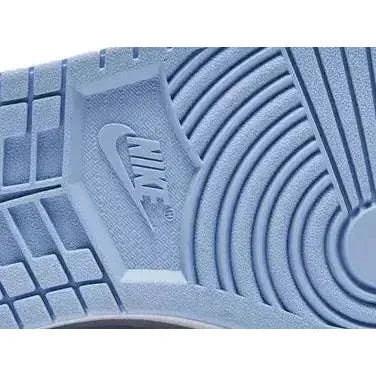Nike Air Jordan 1 Low Football Grey Aluminium (W)