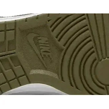 Nike Dunk Low Olive (W)